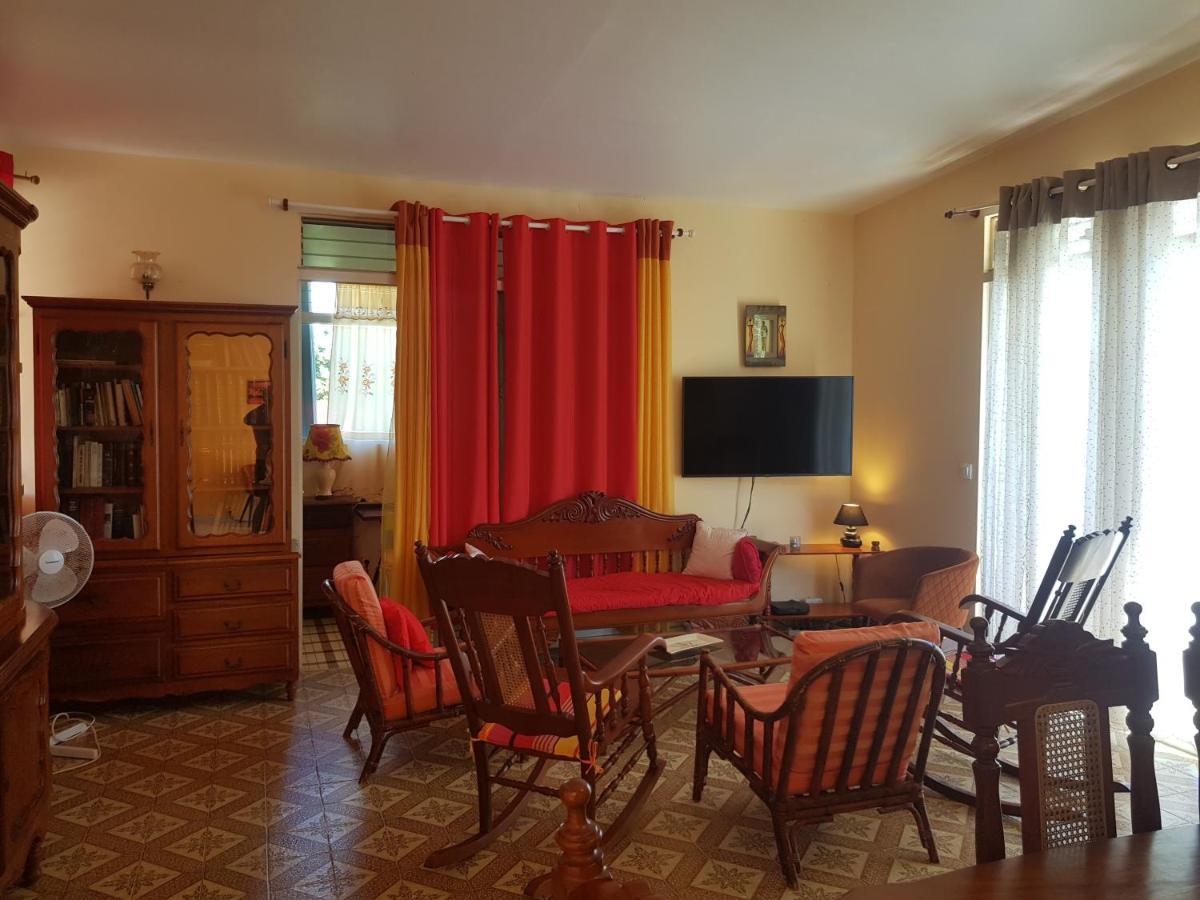 La Maison Aux Orchidees Petit-Bourg Bagian luar foto
