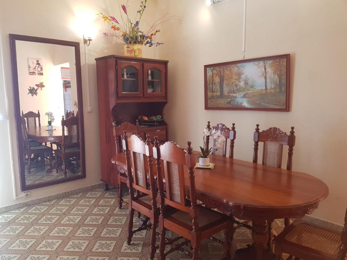 La Maison Aux Orchidees Petit-Bourg Bagian luar foto